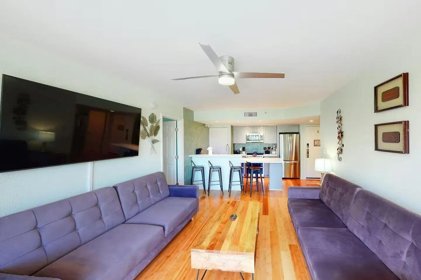 Cat Island Suite - Sunrise Suites Key West
